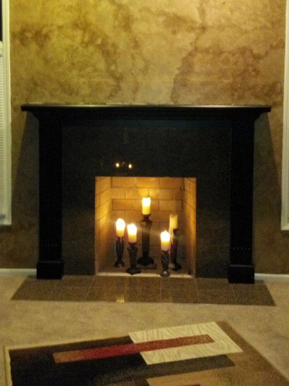 faux-finish-on-fireplace-Diane-Ahles-home.jpg